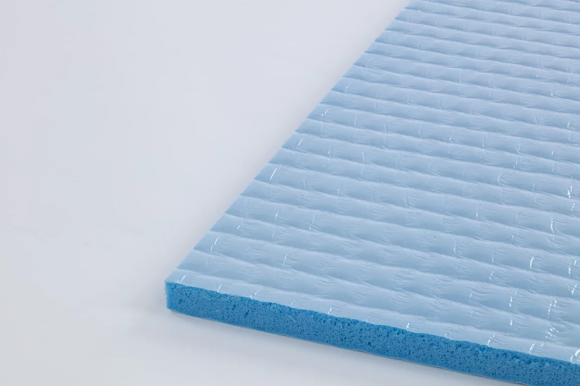 TW_PD191_Courage_Cushion_00001_ANGLED