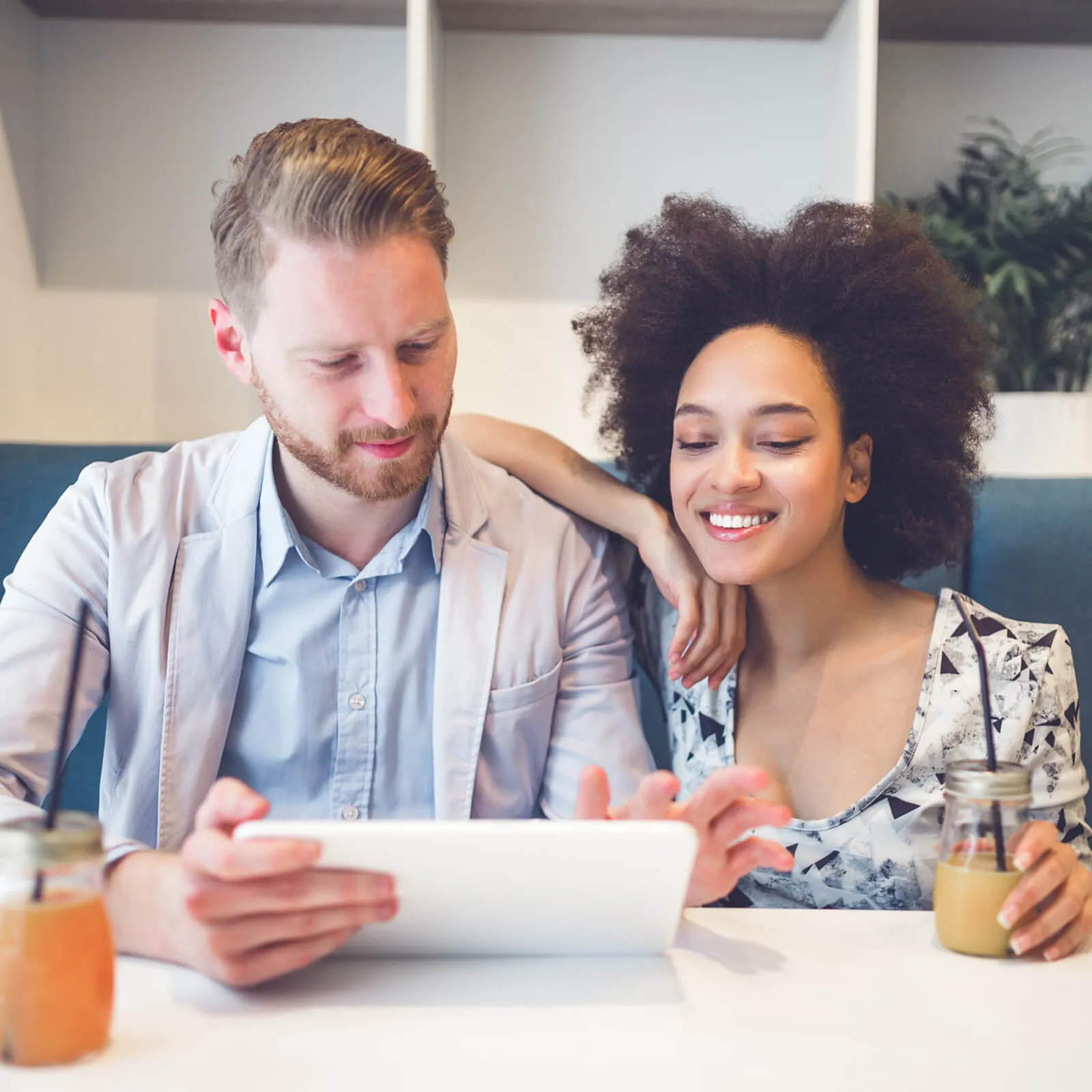 couple-financingonline_1600x1600-2 Shop at home